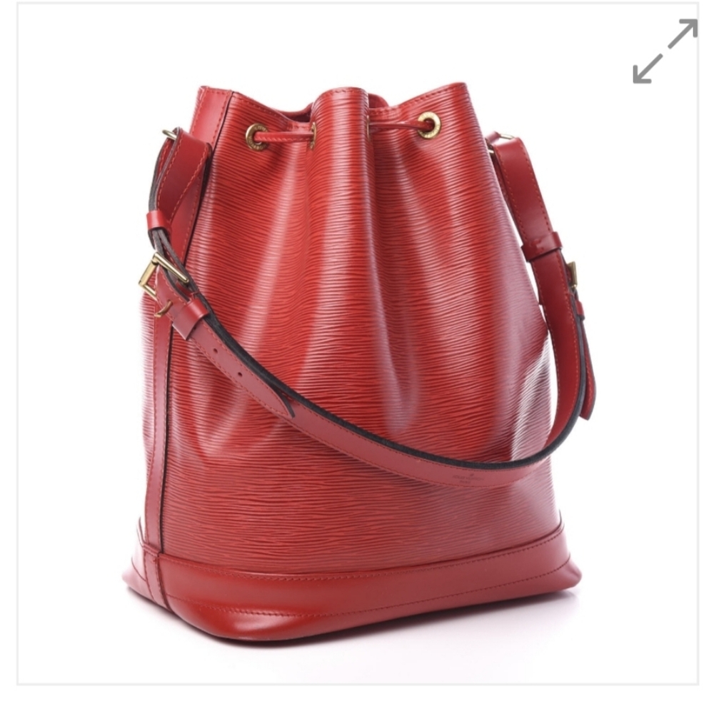 LV Epi Noe bucket drawstring tie bag